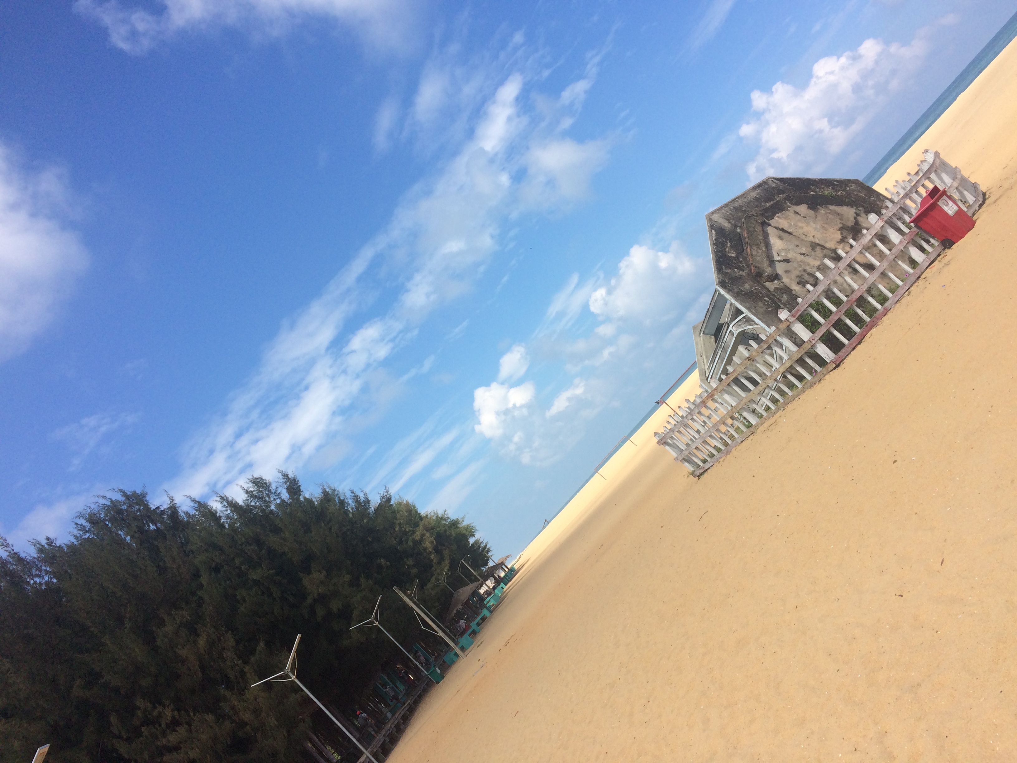 Batticaloa Beach: Lagoon Life and the Singing Fish