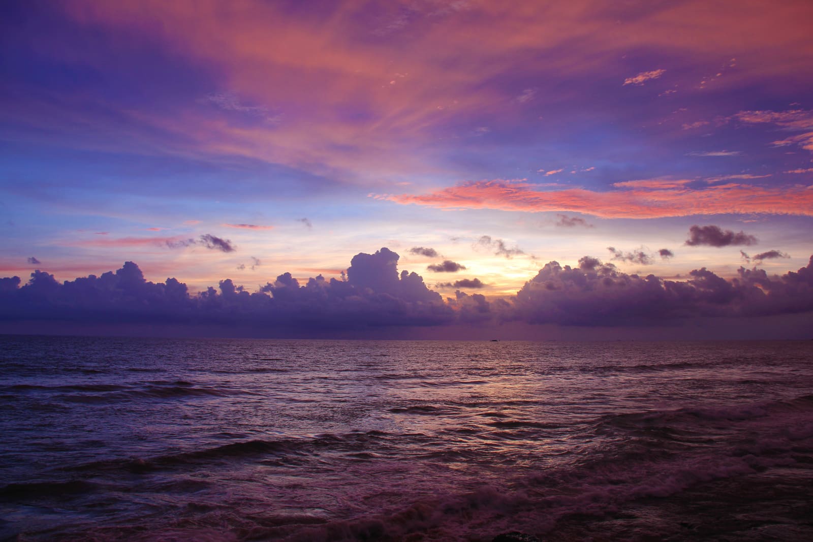 Galle Face Green: Colombo's Seafront Living Room
