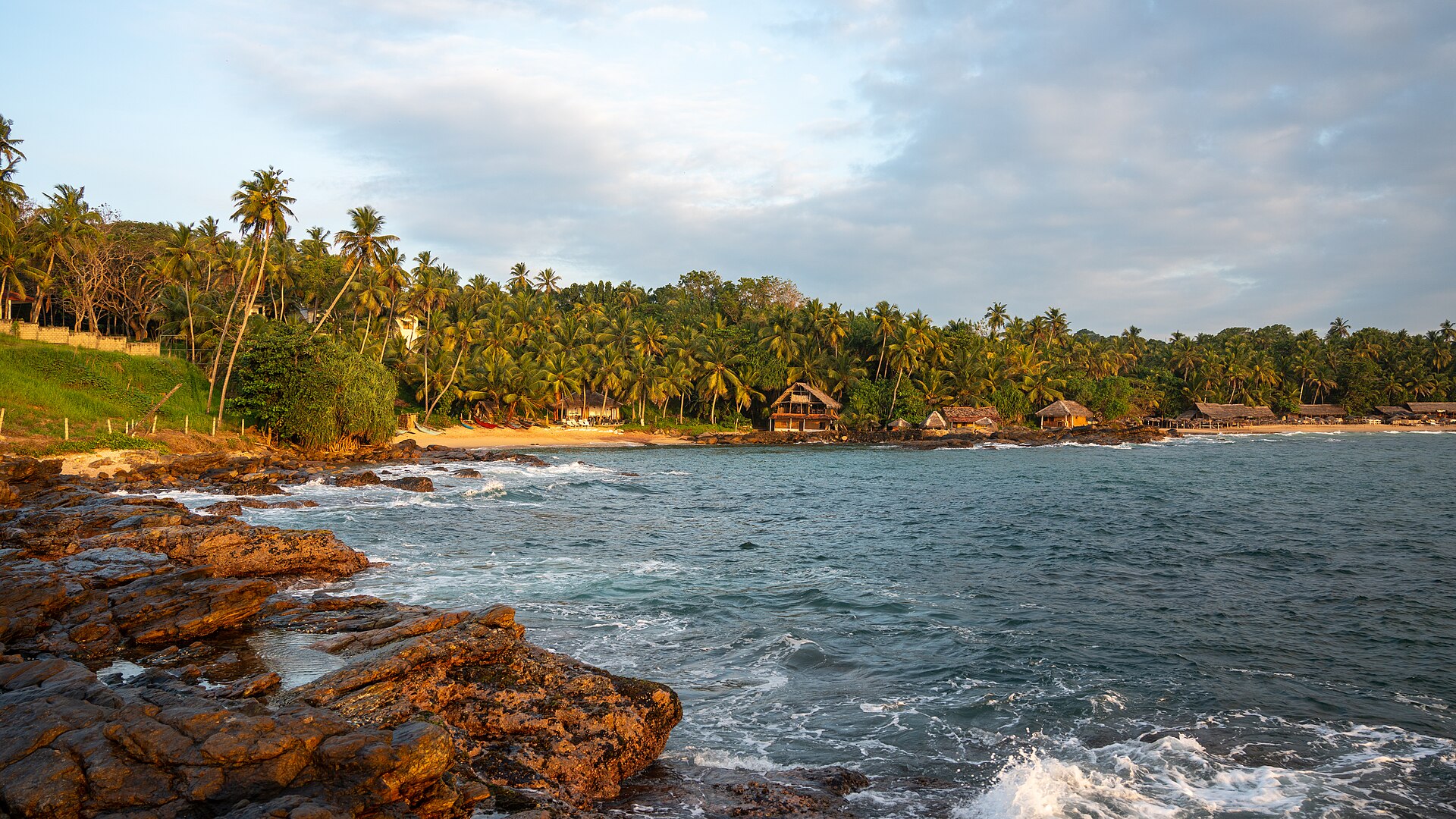 Goyambokka Beach: Tangalle's Secluded Coves