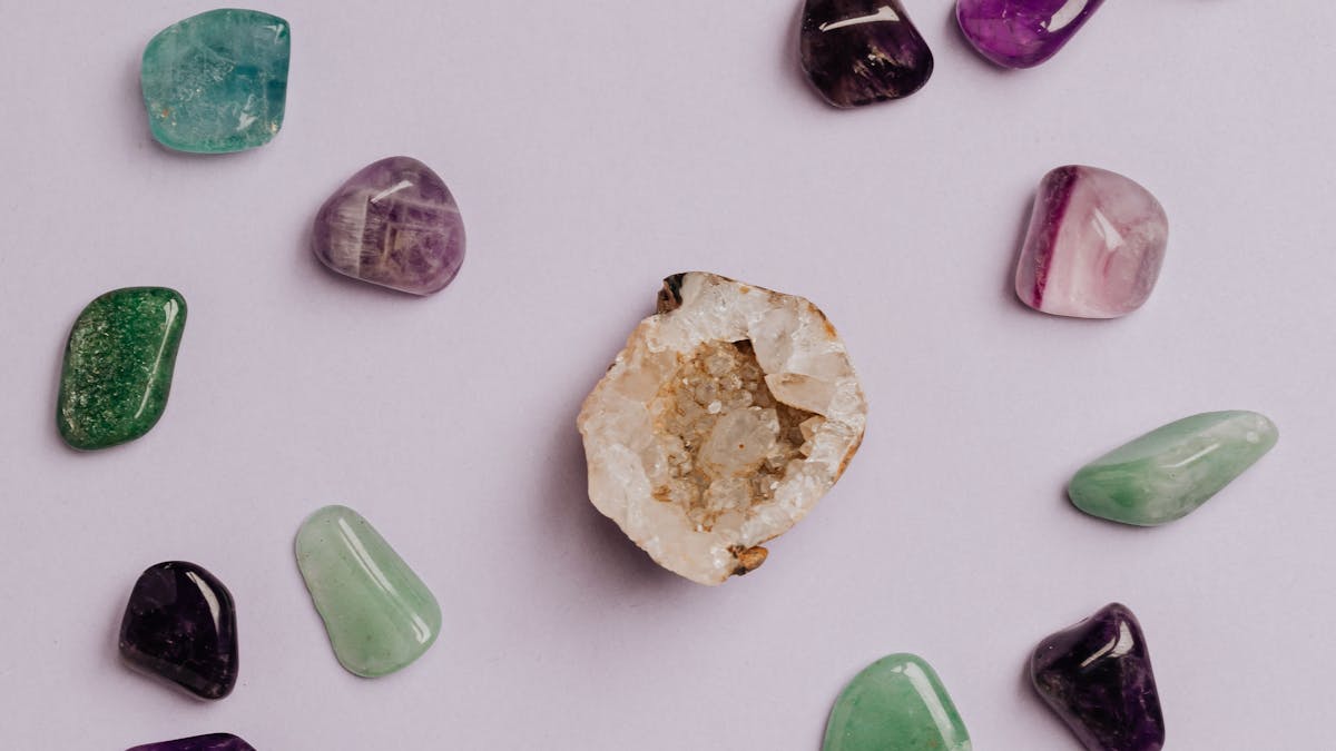 Quartz Varieties of Sri Lanka: From Rose to Smoky