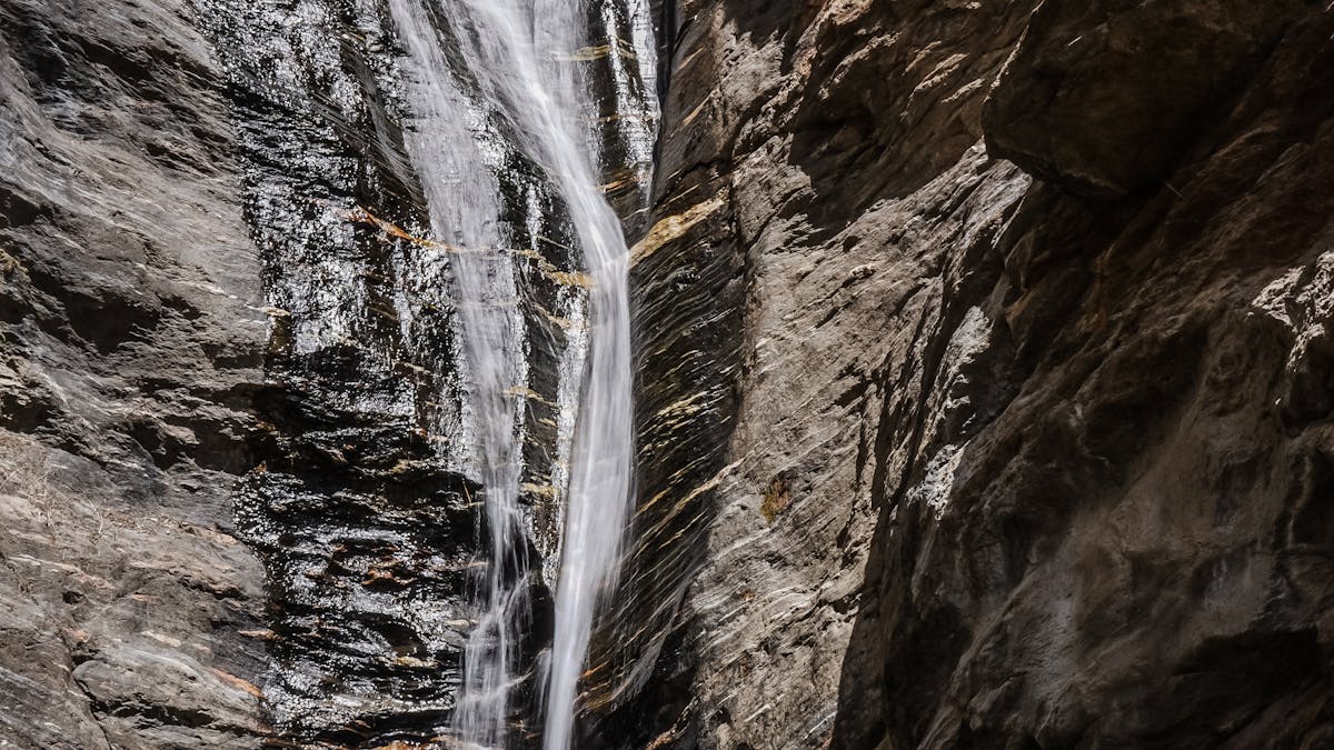 Ravana Falls: Ella's Legendary Roadside Cascade