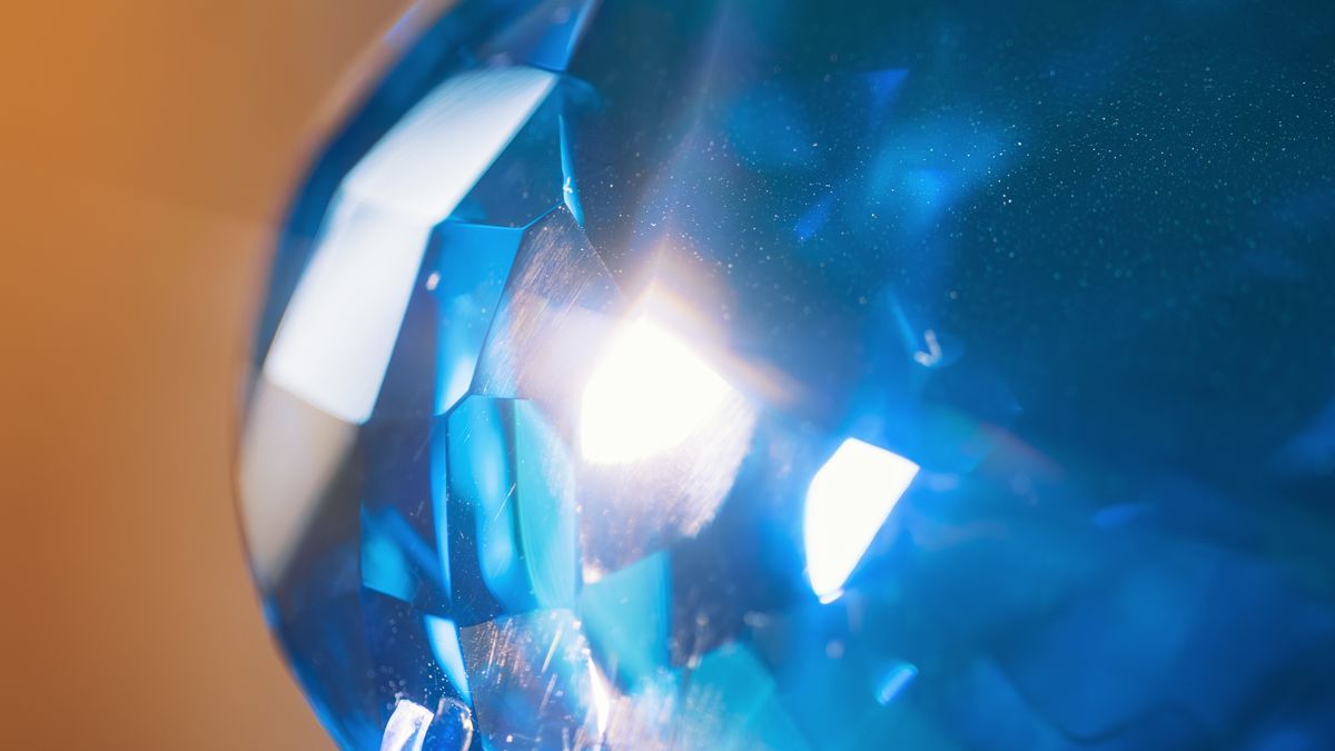 Star Sapphire: The Gem With a Six-Rayed Star